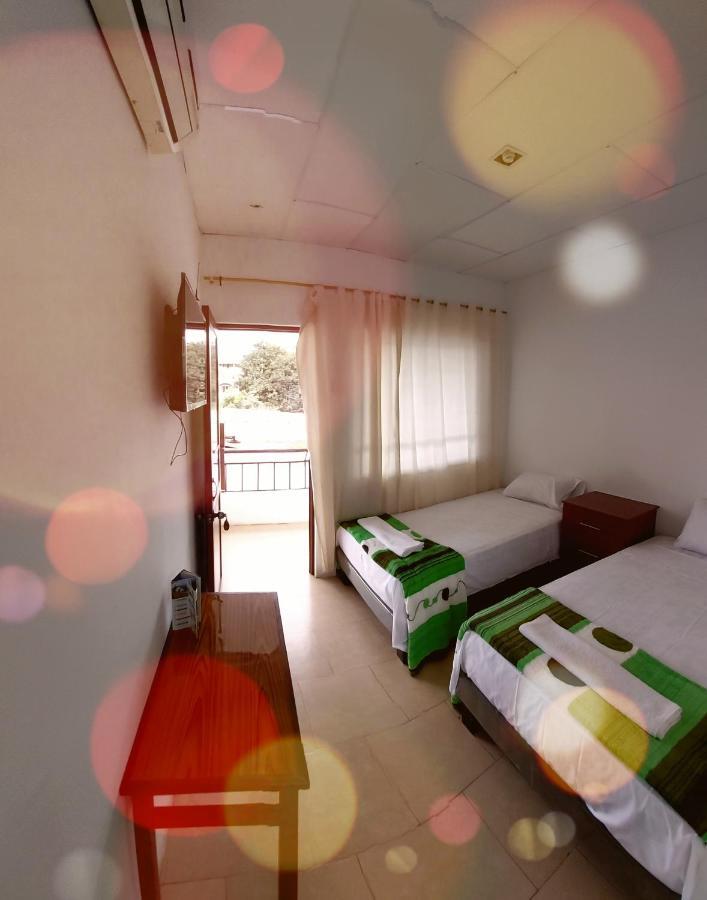 Hostal Gualingo Hotell Santa Rosa  Eksteriør bilde